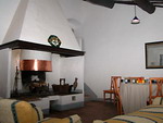 L'appartamento Certino-1 nel casale Certino presso il borgo  di Grotti, 12 km da Siena