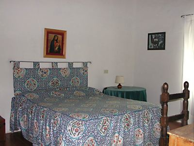 la camera da letto dell'appartamento loggia del podere Bagno a 200 m. dalle Terme di Saturnia 